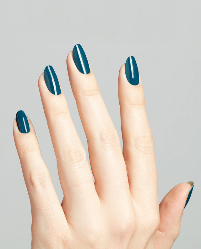 OPI Gel Color Drama at La Scala GCMI04